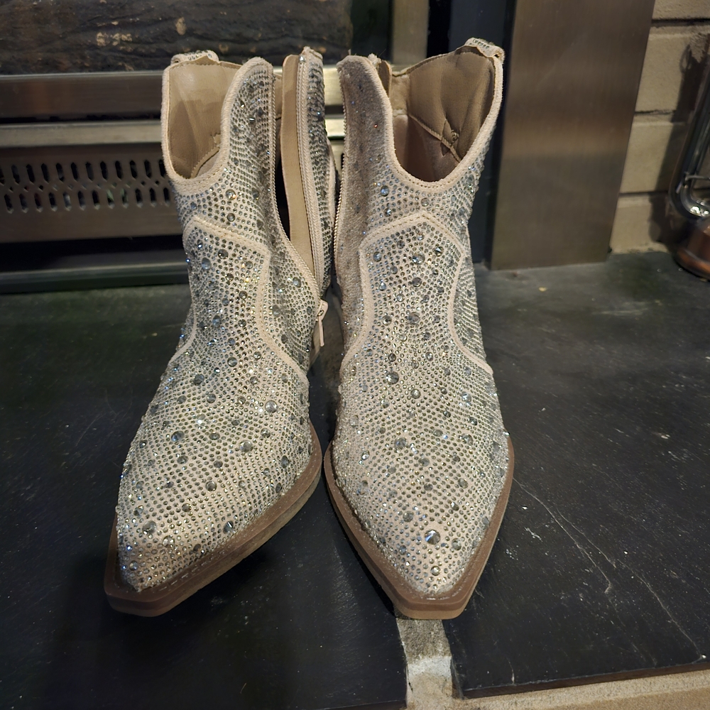Very G Glittering Cream Ankle Boots
